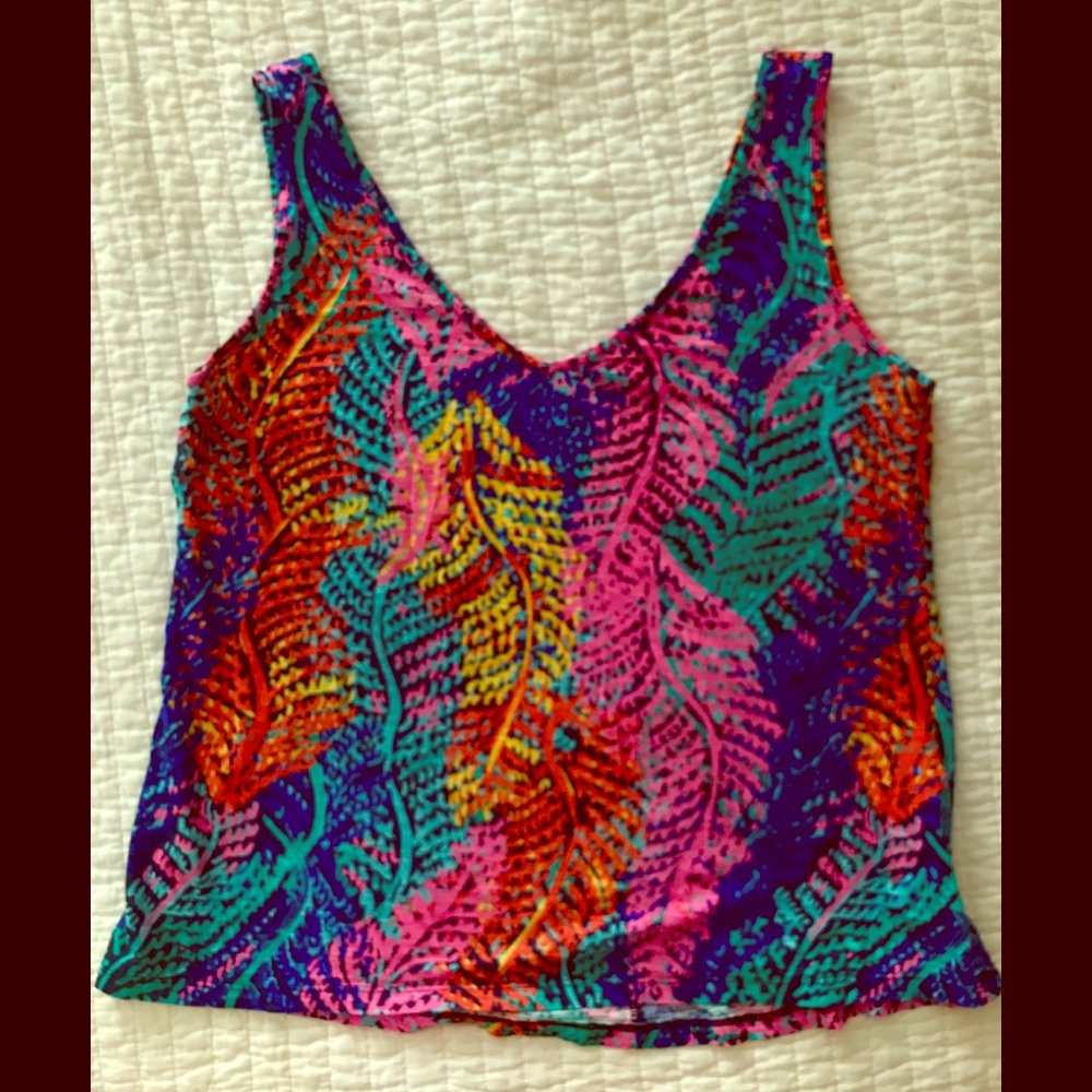 Lilly Pulitzer V Neck Summer Tank Medium